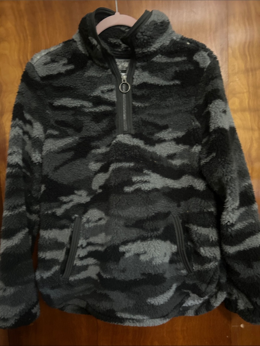 Women’s Fuzzy Half-Zip Pullover Jacket - Green Camo